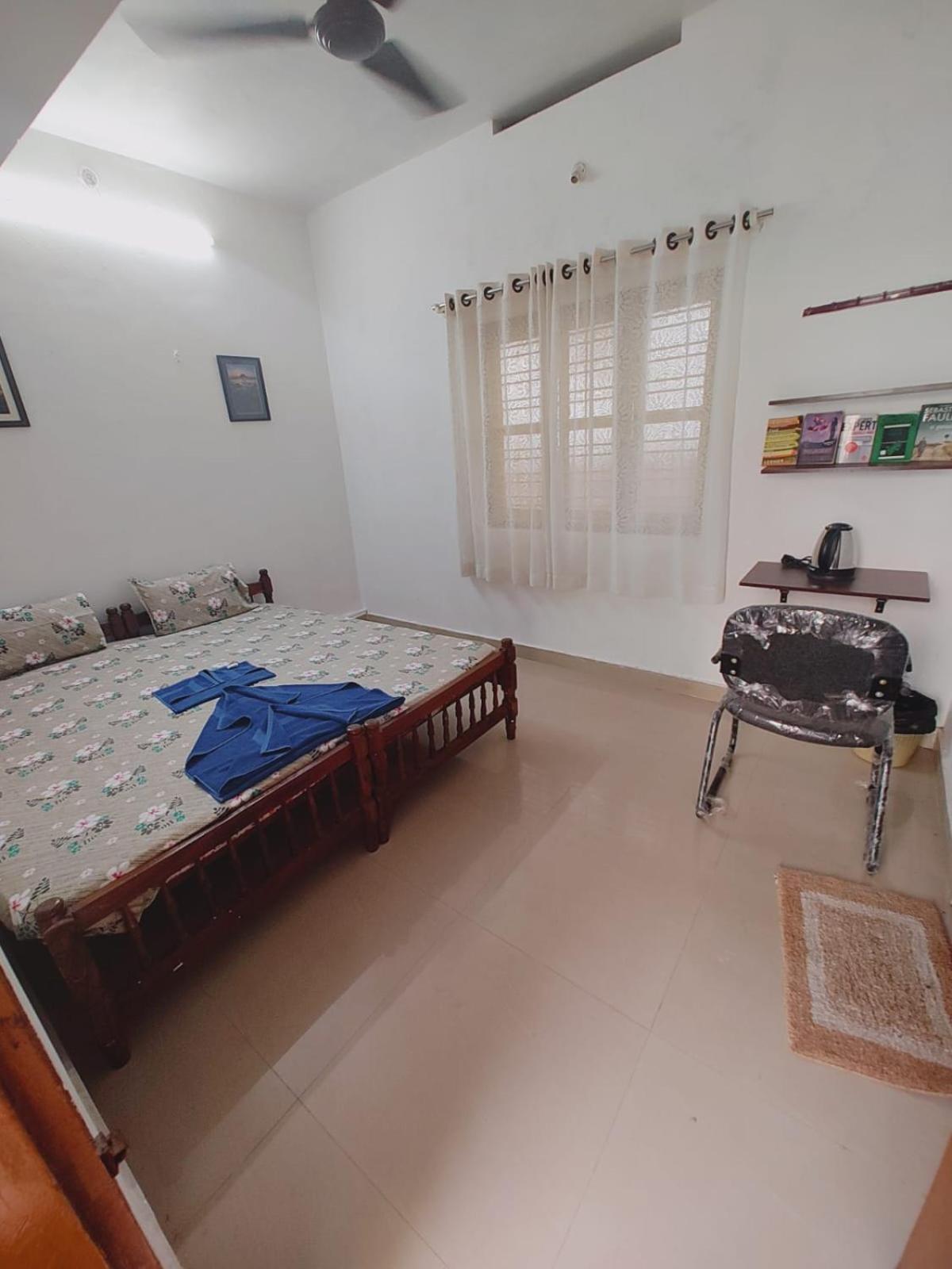 Gogonuts Hostel Varkala Kamer foto
